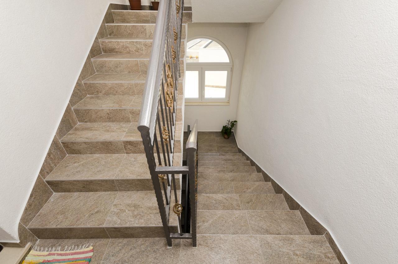 פירובאץ Apartments Mime מראה חיצוני תמונה