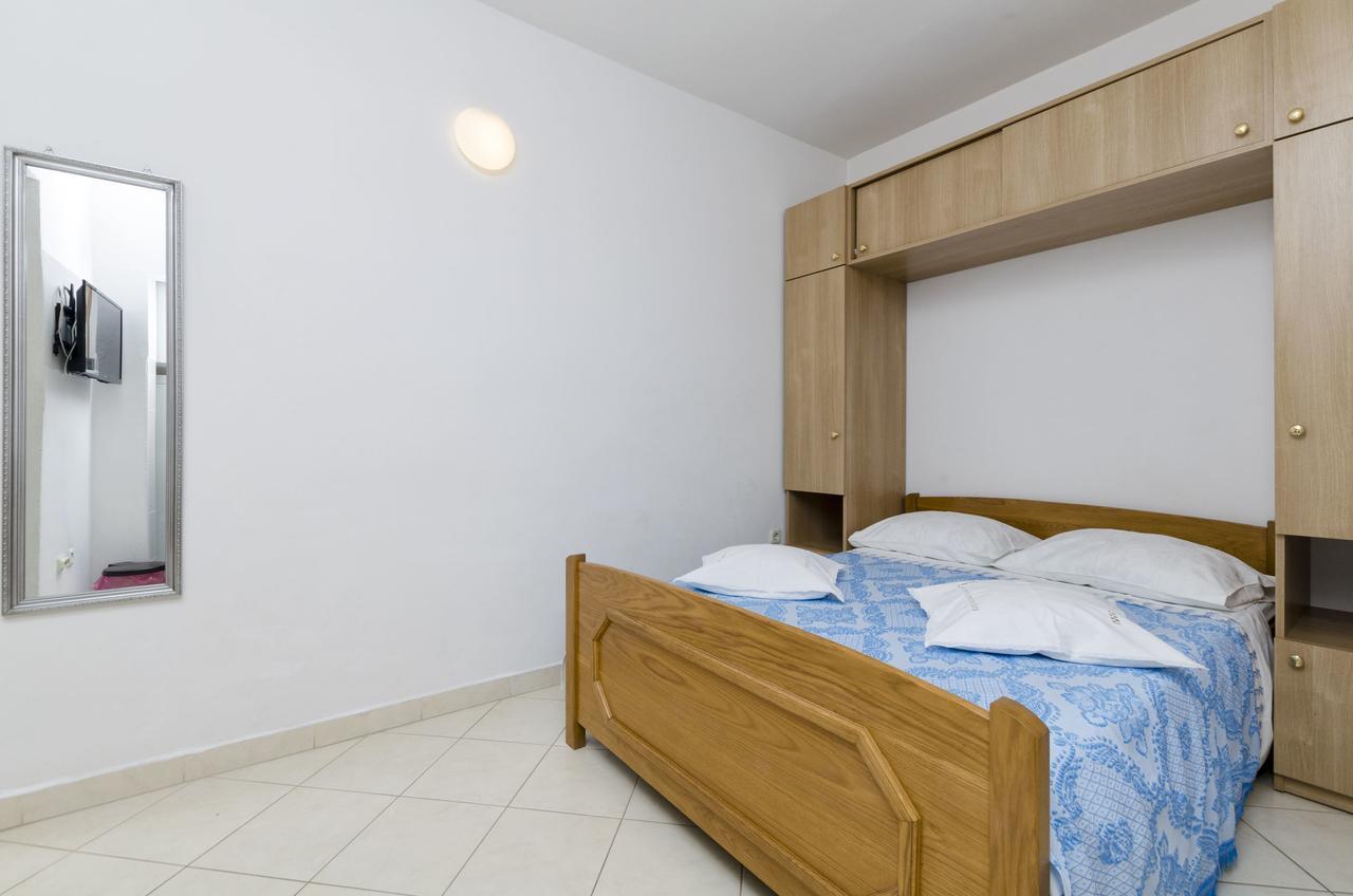 פירובאץ Apartments Mime מראה חיצוני תמונה