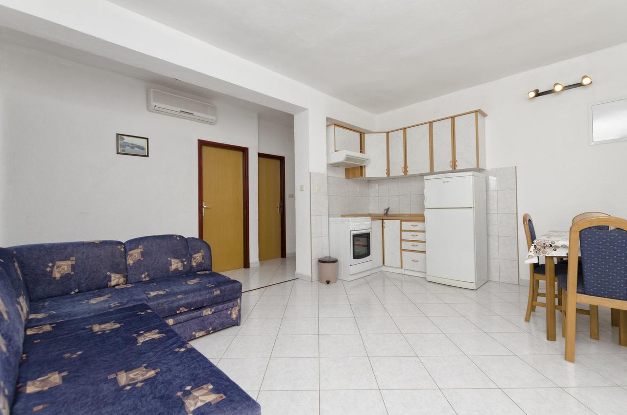 פירובאץ Apartments Mime מראה חיצוני תמונה
