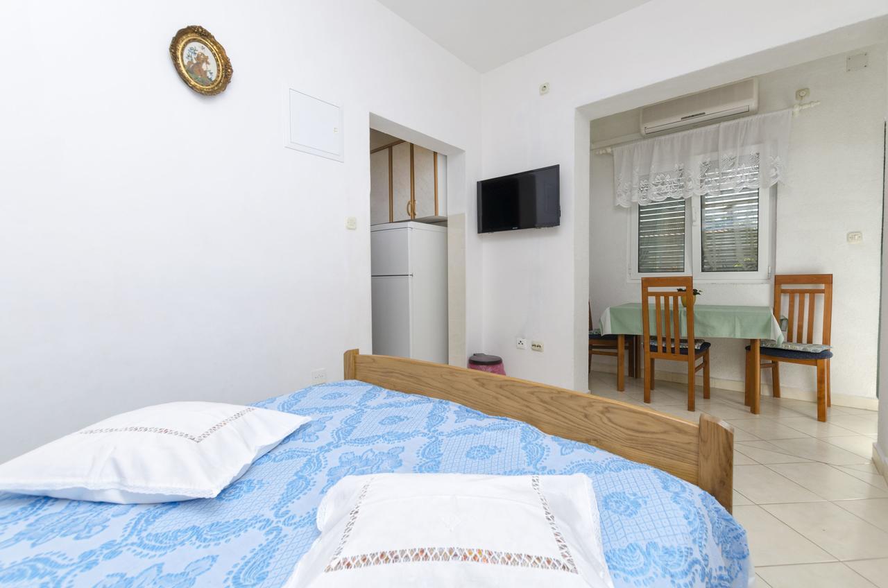 פירובאץ Apartments Mime מראה חיצוני תמונה